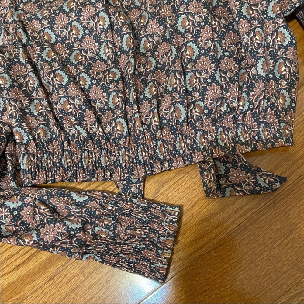 Zara Cropped Blouse - Picture 4 of 4